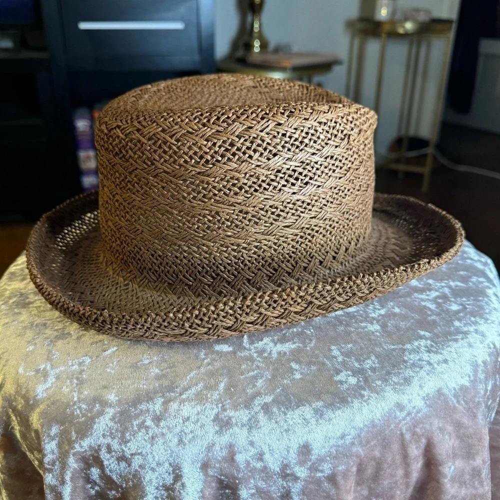 Vintage brown hat